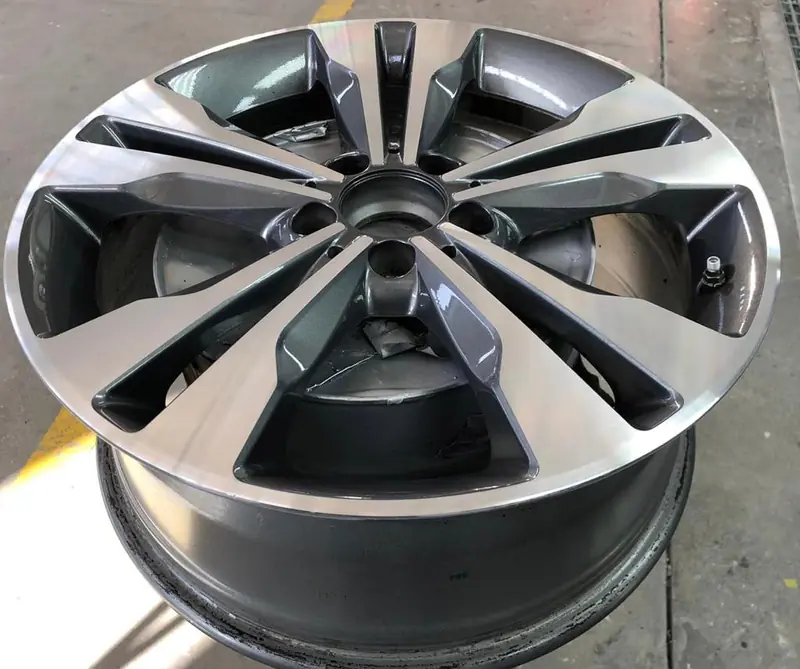Cerchio Mercedes diamantato, finito